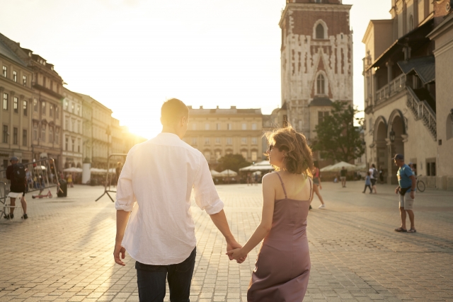 年下と付き合う女の特徴とは?恋人になる心理や相性について紹介